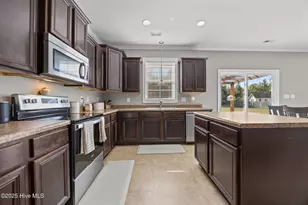 147 Foggy River Way, Jacksonville, NC 28540 - Photo 7