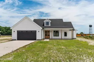 110 Hampton Place, Hertford, NC 27944 - Photo 1