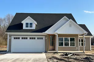 126 Hampton Pl, Hertford, NC 27944 - Photo 1