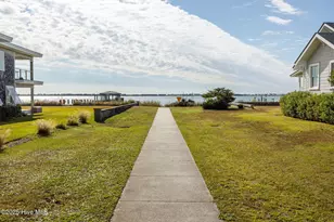 1404 Shackleford St, Morehead City, NC 28557 - Photo 5