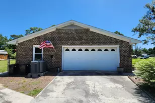 706 Hedrick Blvd, Morehead City, NC 28557 - Photo 11