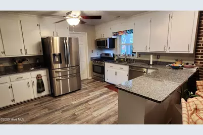 706 Hedrick Boulevard, Morehead City, NC 28557 - Photo 33