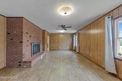 241 Hight Road, Aberdeen, NC 28315 - Photo 15