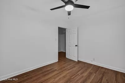 122 E Bayshore Boulevard, Jacksonville, NC 28540 - Photo 23