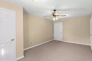 117 S Thomas St, Beulaville, NC 28518 - Photo 37