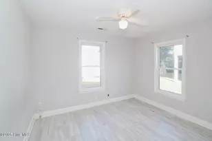 127 NW 10th St, Oak Island, NC 28465 - Photo 15