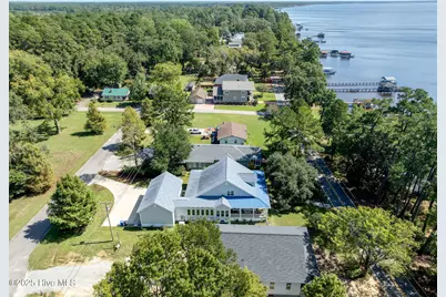 212 Lakeshore Drive, Lake Waccamaw, NC 28450 - Photo 53