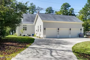 212 Lakeshore Dr, Lake Waccamaw, NC 28450 - Photo 37