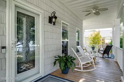212 Lakeshore Drive, Lake Waccamaw, NC 28450 - Photo 9