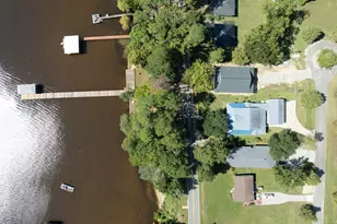 212 Lakeshore Dr, Lake Waccamaw, NC 28450 - Photo 57