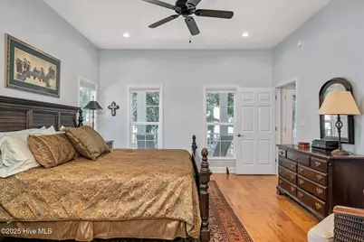 212 Lakeshore Drive, Lake Waccamaw, NC 28450 - Photo 27