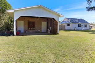 410 Elizabethtown Rd, Bladenboro, NC 28320 - Photo 33