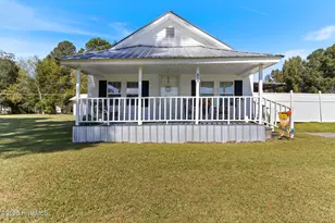 410 Elizabethtown Rd, Bladenboro, NC 28320 - Photo 1