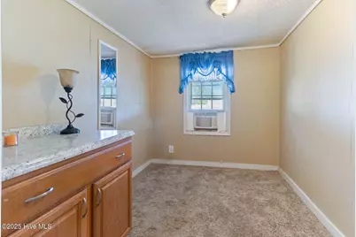 410 Elizabethtown Road, Bladenboro, NC 28320 - Photo 21