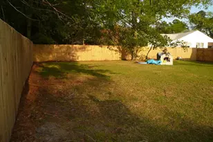 108 Banks St, Jacksonville, NC 28546 - Photo 3