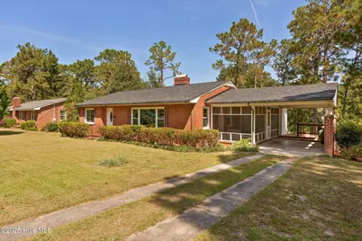 302 Juanita Avenue, Hamlet, NC 28345 - Photo 1