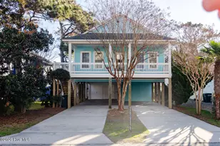 1713 Mackerel Ln, Carolina Beach, NC 28428 - Photo 1