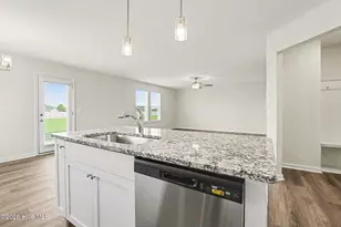 35 Littlefield Ln, La Grange, NC 28551 - Photo 9
