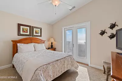 127 Ocean Boulevard W, Holden Beach, NC 28462 - Photo 35