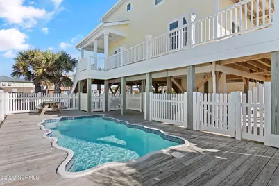 127 Ocean Boulevard W, Holden Beach, NC 28462 - Photo 3