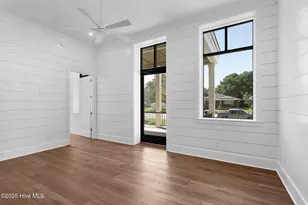 805 Mulberry St, Beaufort, NC 28516 - Photo 3