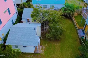 218 N Third Ave N, Kure Beach, NC 28449 - Photo 5