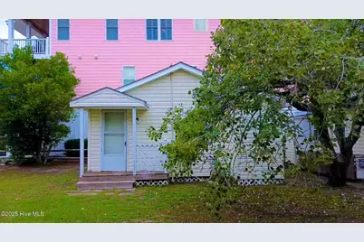 218 N Third Avenue N, Kure Beach, NC 28449 - Photo 3
