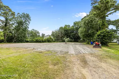 201-203 Sherwood Boulevard, Beaufort, NC 28516 - Photo 7
