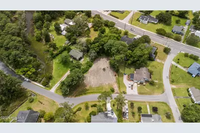 201-203 Sherwood Boulevard, Beaufort, NC 28516 - Photo 3