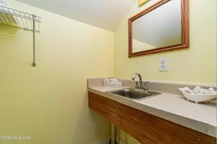 201 Wall St, Oriental, NC 28571 - Photo 13