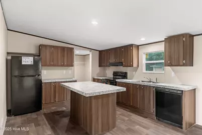 120 NW First Street, Teachey, NC 28464 - Photo 9