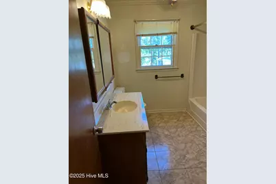 102 Fairway Road, Jacksonville, NC 28546 - Photo 9