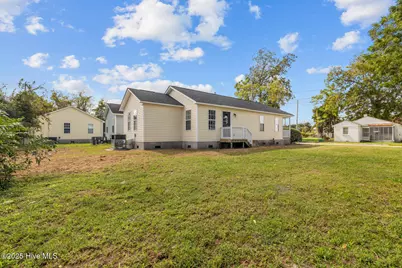 212 Lawson Street, New Bern, NC 28562 - Photo 35