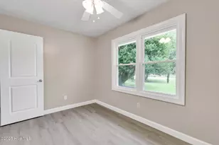 175 Kellumtown Rd, Hubert, NC 28539 - Photo 17