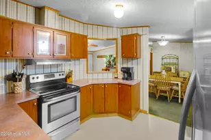 710 W West Firetower Rd, Swansboro, NC 28584 - Photo 9