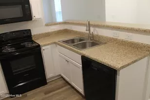 301 E Goodman St, Fair Bluff, NC 28439 - Photo 27