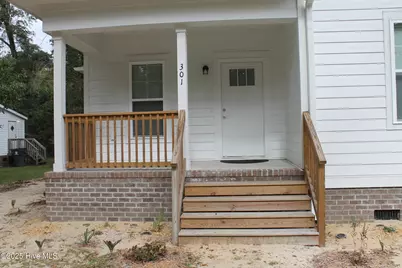 301 E Goodman Street, Fair Bluff, NC 28439 - Photo 5