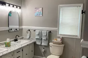 804 E Lizzie St, Selma, NC 27576 - Photo 15