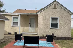 804 E Lizzie St, Selma, NC 27576 - Photo 3