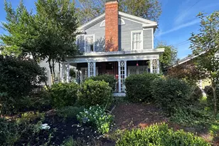215 N 17th St, Wilmington, NC 28401 - Photo 1