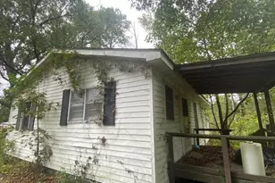 1433 Bell Town Rd, Williamston, NC 27892 - Photo 3