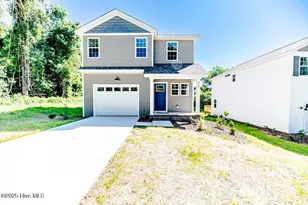 925 W Massachusetts Ave, Southern Pines, NC 28387 - Photo 1