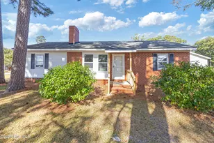 115 Pine St, Hertford, NC 27944 - Photo 1