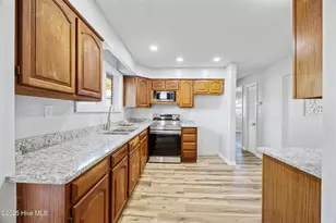 115 Pine St, Hertford, NC 27944 - Photo 9