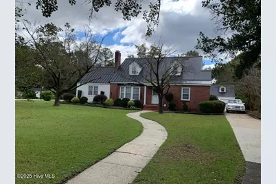 110 E Bell Street, Tabor City, NC 28463 - Photo 1