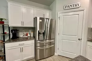 200 Gabrielle St, New Bern, NC 28560 - Photo 5
