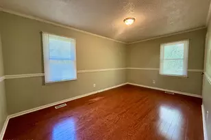 403 Henderson St, Williamston, NC 27892 - Photo 23