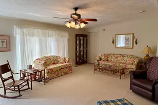 902 Aberdeen Rd, Laurinburg, NC 28352 - Photo 3