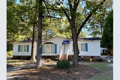 902 Aberdeen Road, Laurinburg, NC 28352 - Photo 1