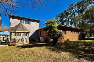 1020 Dixie Trail, Williamston, NC 27892 - Photo 7